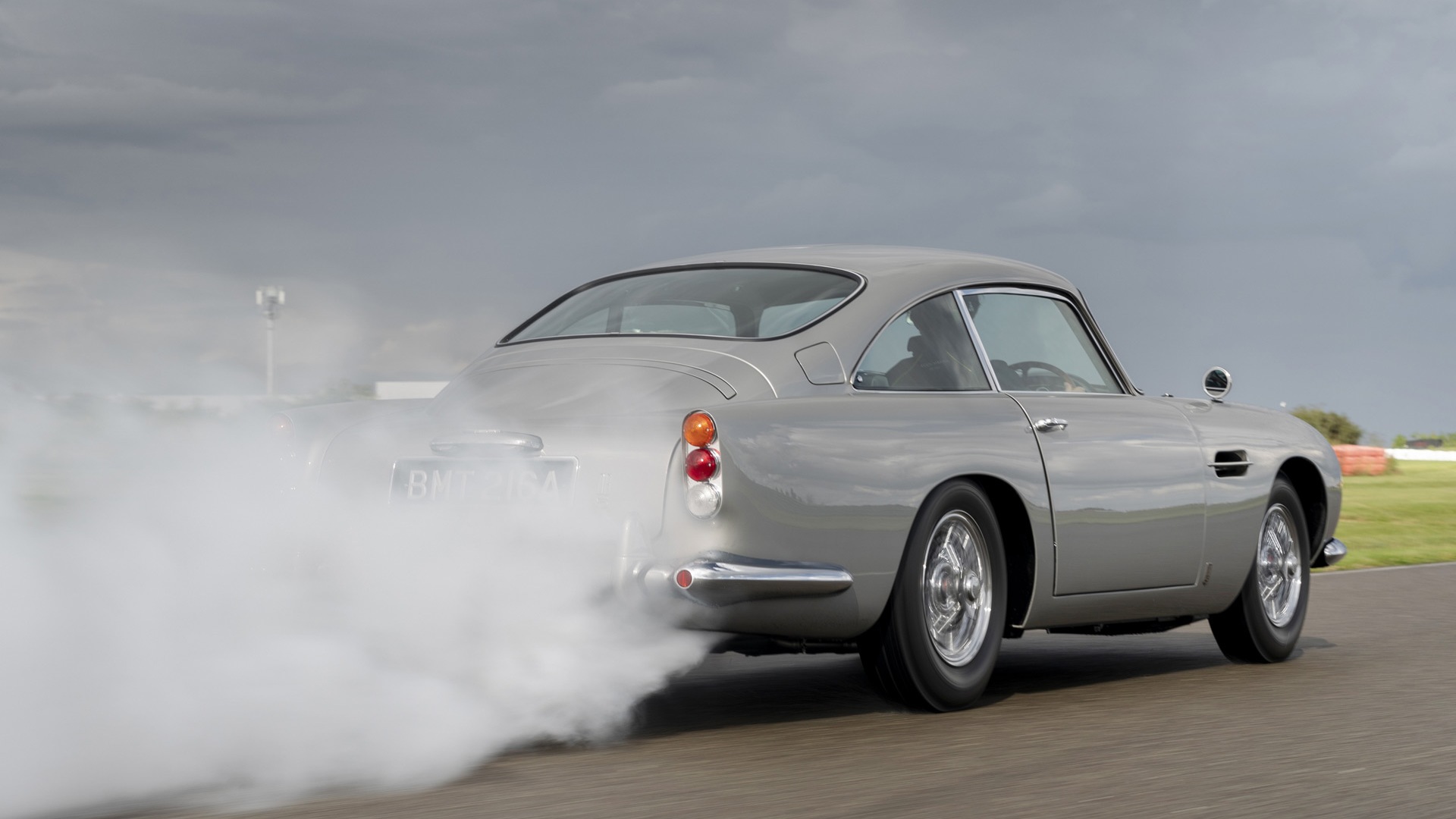 The back of the DB5 with the steam gadget on