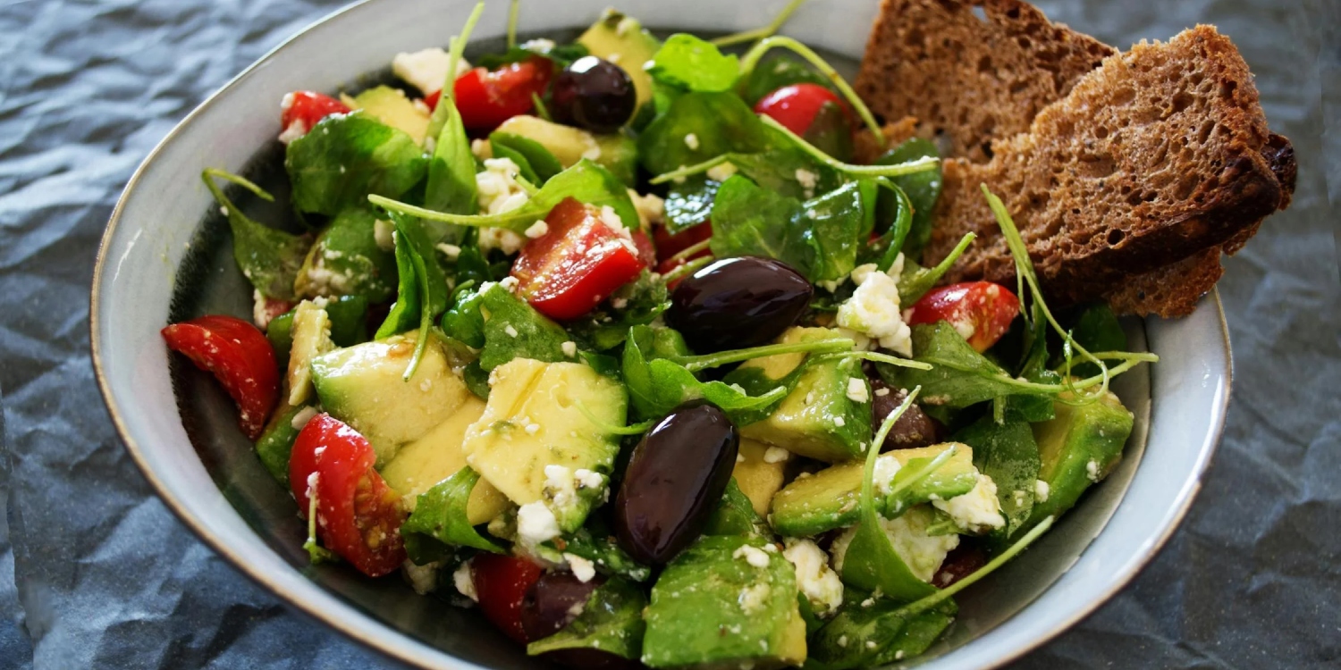 Doctor Explains How the Mediterranean Diet Can Lower Cancer Risk